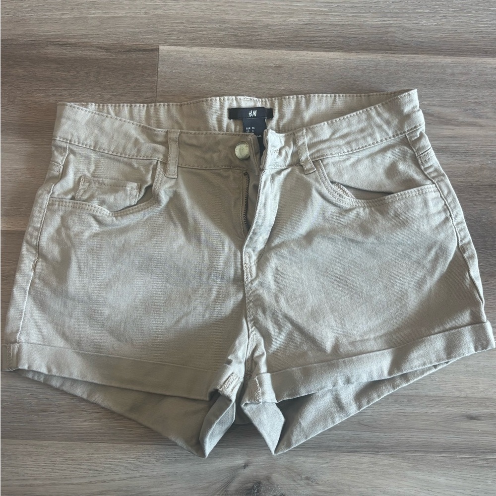 H&M Women's Light Khaki Roll-Hem Jean Shorts